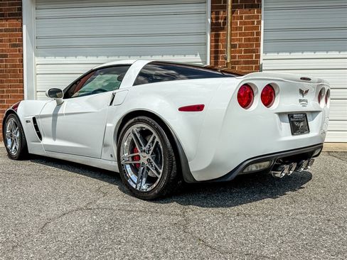 Used 2007 Chevrolet Corvette Z06 w/ Preferred Equipment Group RWD image 21