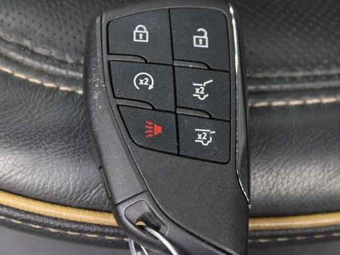 Used 2024 GMC Yukon XL AT4 w/ AT4 Premium Plus Package AWD/4WD image 79