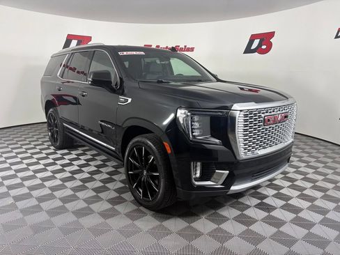 Used 2021 GMC Yukon Denali w/ Denali Premium Package RWD image 10