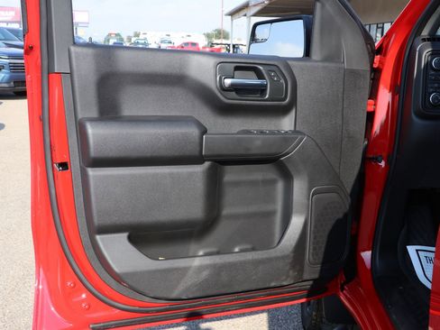 New 2026 Chevrolet Silverado 1500 Custom Trail Boss w/ Turbomax Blackout Package image 10