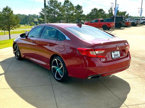 Used 2019 Honda Accord Sport image 4