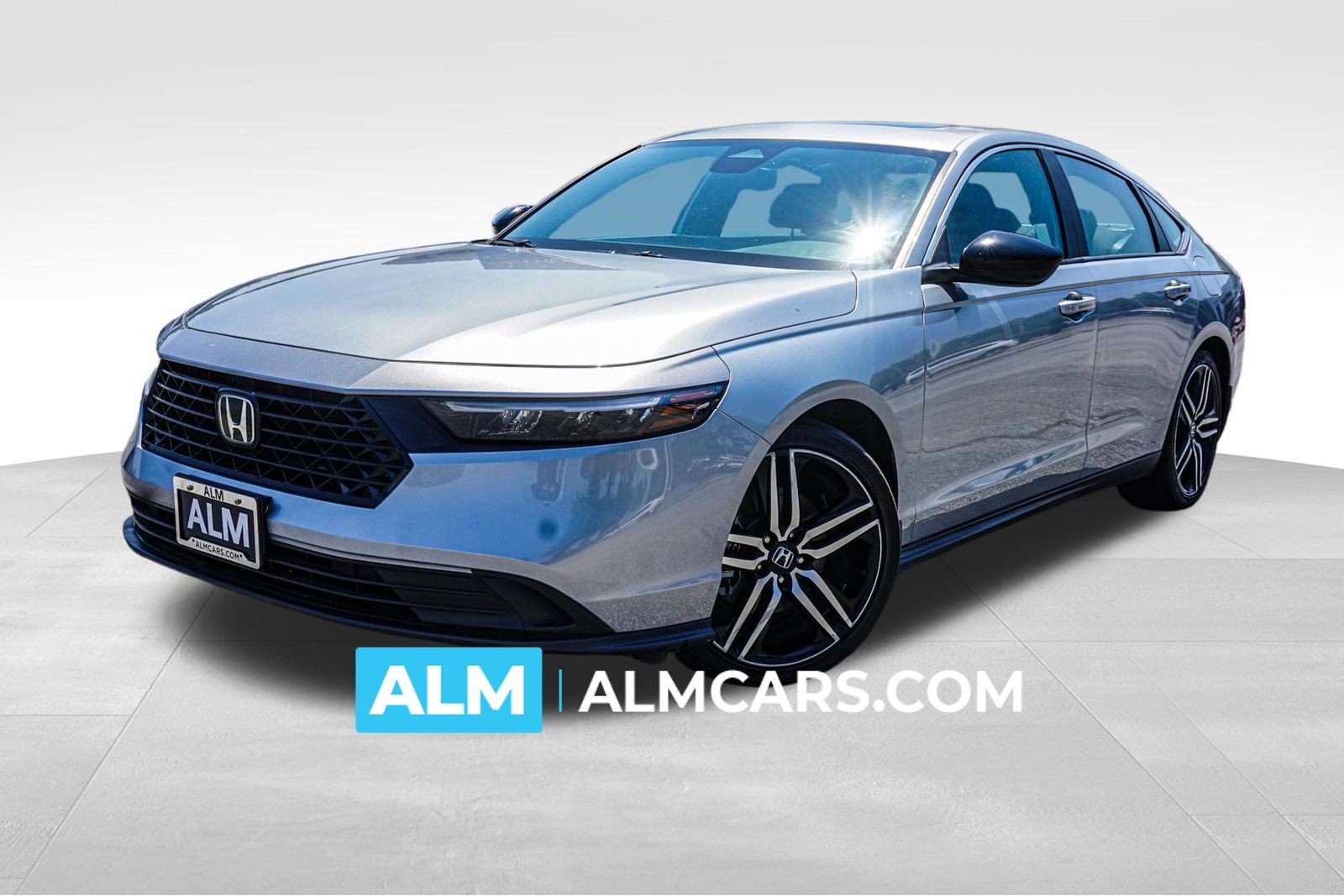 Used 2024 Honda Accord Sport image 1