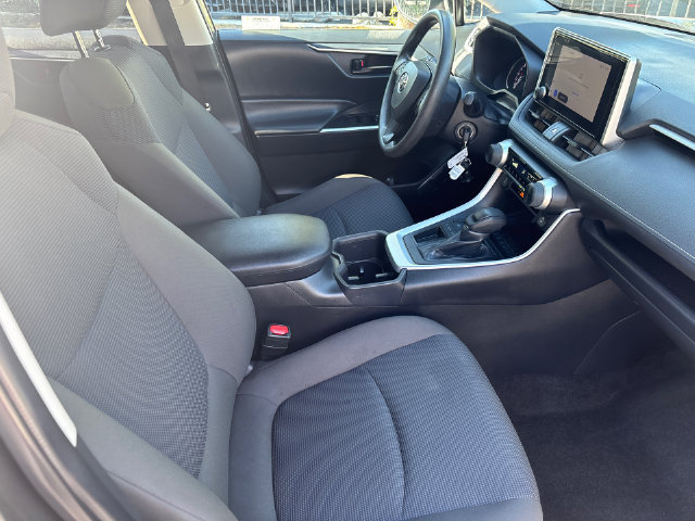 Certified 2025 Toyota RAV4 LE FWD image 15