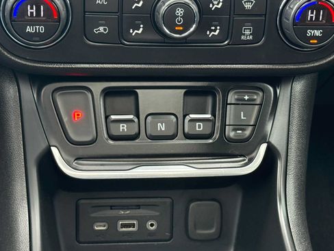 Used 2021 GMC Terrain SLE w/ Driver Convenience Package AWD/4WD image 27