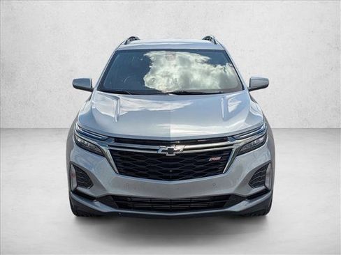 Used 2023 Chevrolet Equinox RS FWD image 2