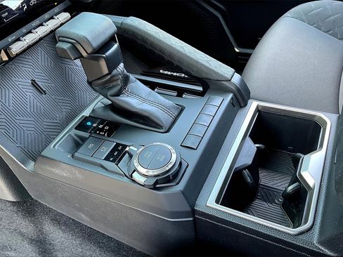 Used 2024 Toyota Tacoma SR5 image 15