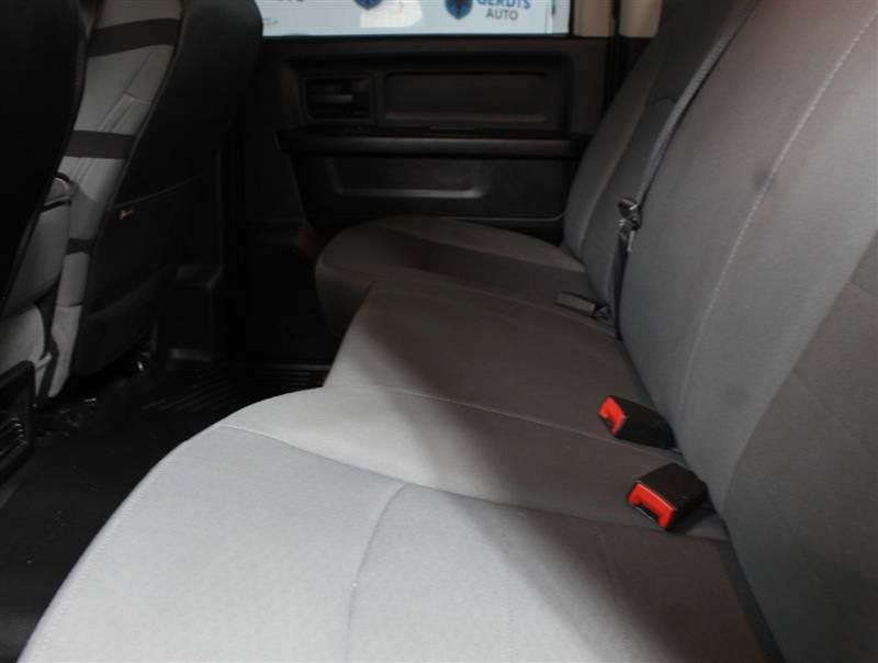 Used 2014 RAM 1500 Express AWD/4WD image 16