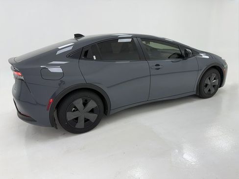 New 2026 Toyota Prius SE image 41