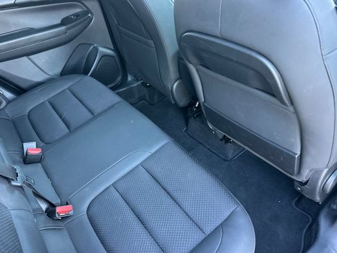 Used 2023 Chevrolet TrailBlazer RS w/ Sun and Liftgate Package FWD image 18