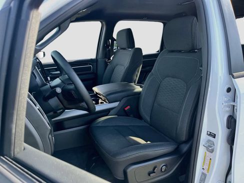 Used 2025 RAM 1500 Big Horn AWD/4WD image 21