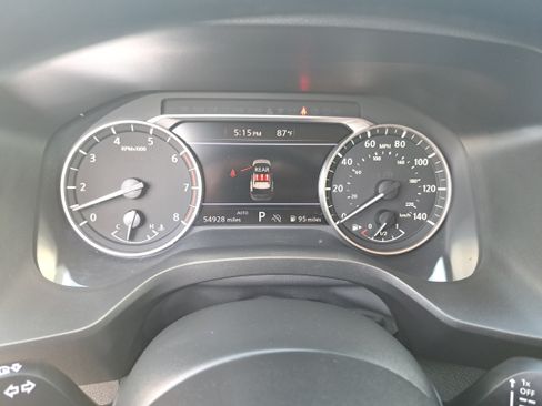Used 2024 Nissan Rogue S AWD/4WD image 18