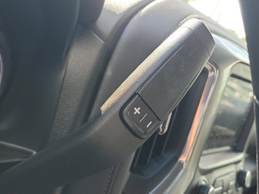 Used 2021 Chevrolet Silverado 1500 LTZ AWD/4WD image 12