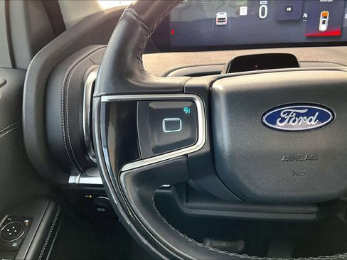 Used 2025 Ford Expedition Max Platinum image 24