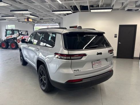 New 2026 Jeep Grand Cherokee L 4WD image 5