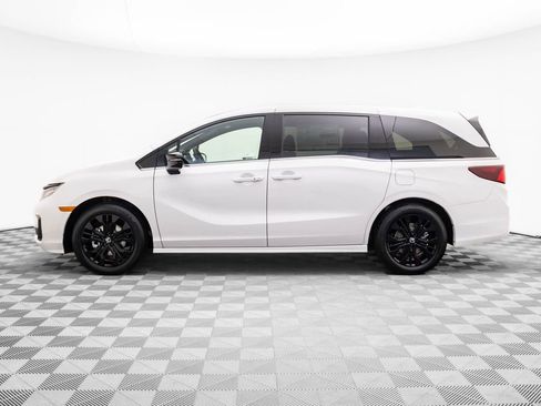 New 2026 Honda Odyssey Sport-L image 2