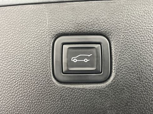 Certified 2023 Chevrolet Blazer Premier w/ Driver Confidence II Package image 36