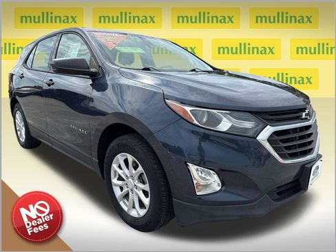 Used 2018 Chevrolet Equinox LS AWD/4WD image 1