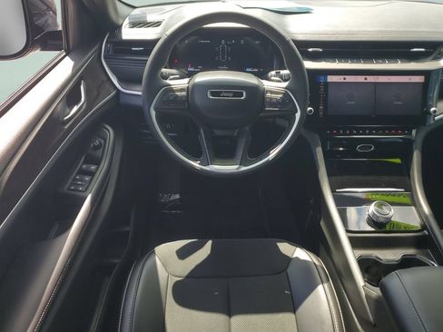 Used 2026 Jeep Grand Cherokee L 2WD image 12