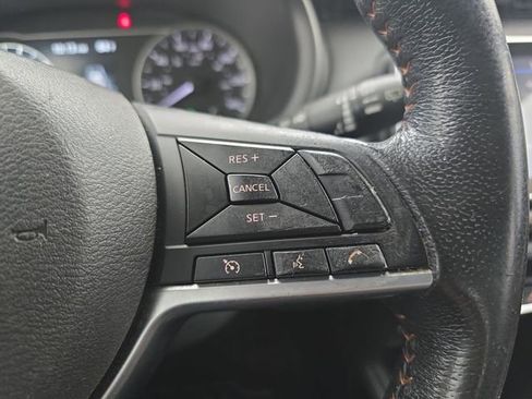 Used 2020 Nissan Kicks SR FWD image 35