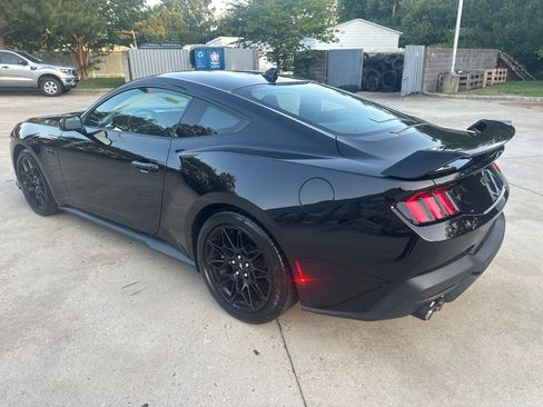Used 2024 Ford Mustang GT w/ GT Performance Package RWD image 10