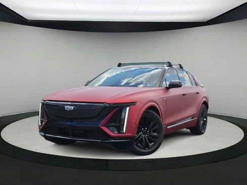 Used 2024 Cadillac Lyriq Luxury RWD image 1