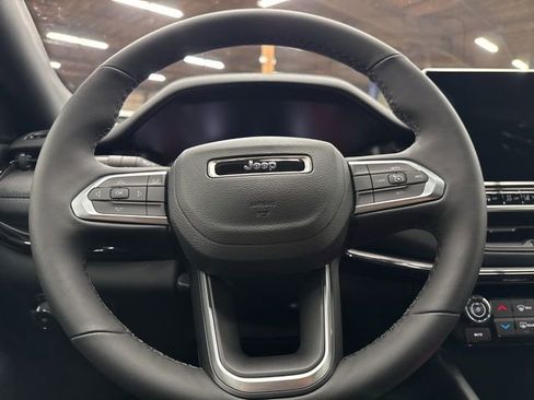 New 2026 Jeep Compass Latitude image 15