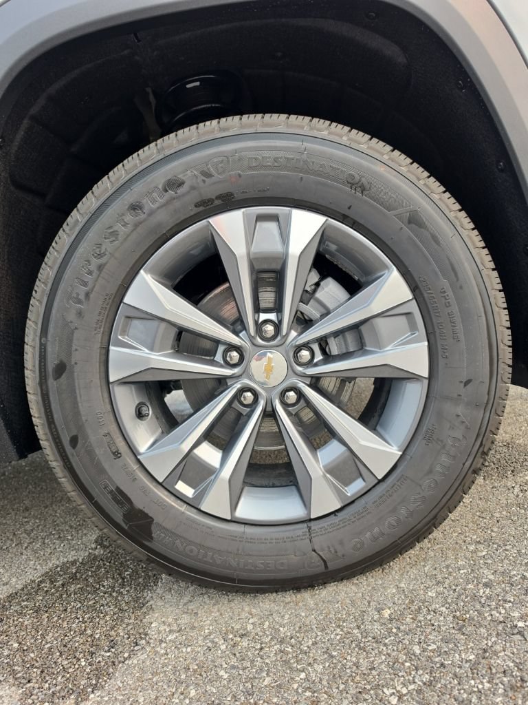 New 2027 Chevrolet Equinox LT FWD image 9