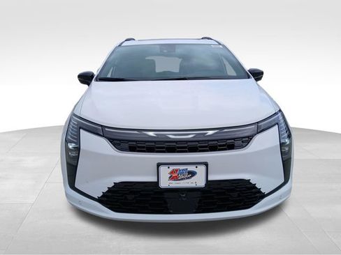 New 2027 Chrysler Pacifica Limited AWD/4WD image 8
