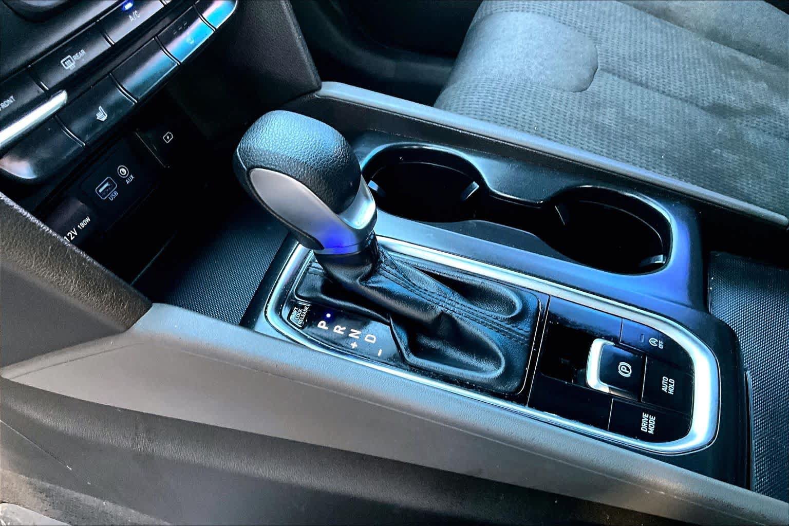 Used 2019 Hyundai Santa Fe SEL FWD image 16