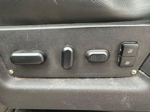 Used 2010 Ford F150 Lariat AWD/4WD image 29