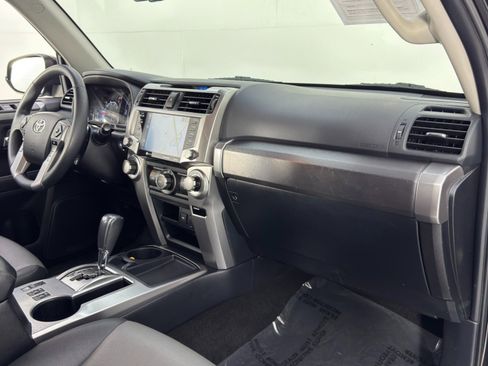 Used 2020 Toyota 4Runner SR5 Premium image 13