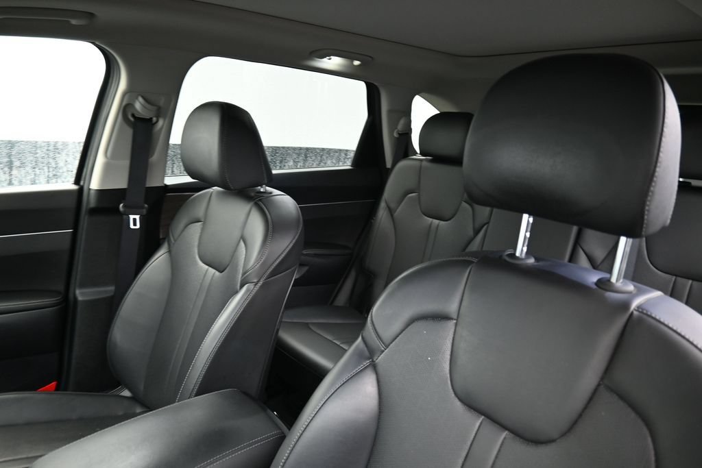 Certified 2023 Kia Sorento S w/ Panoramic Sunroof Package AWD/4WD image 14
