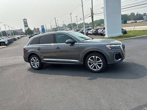 Used 2025 Audi Q7 3.0T Premium Plus AWD/4WD image 4