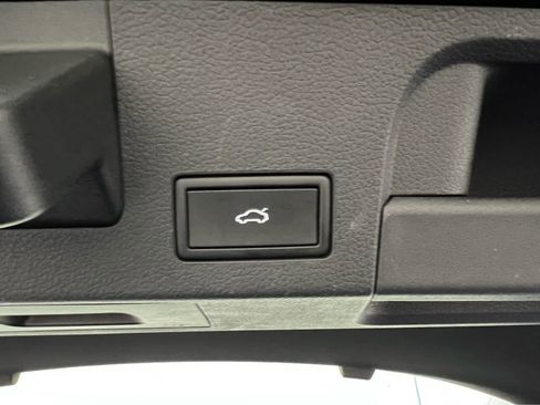 Used 2023 Volkswagen Arteon SEL Premium image 16