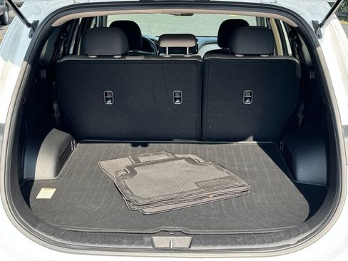 Used 2022 Hyundai Santa Fe SEL FWD image 16
