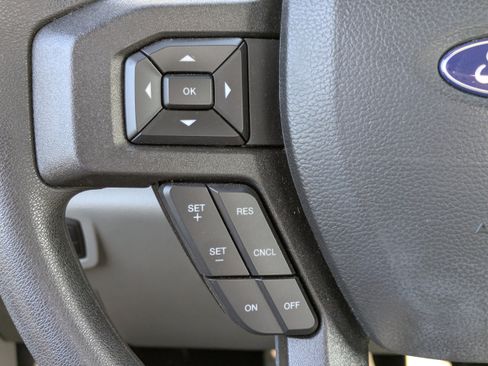 Used 2022 Ford F350 XLT w/ XLT Value Package image 22