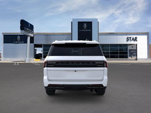 New 2026 Lincoln Navigator Reserve AWD/4WD image 5