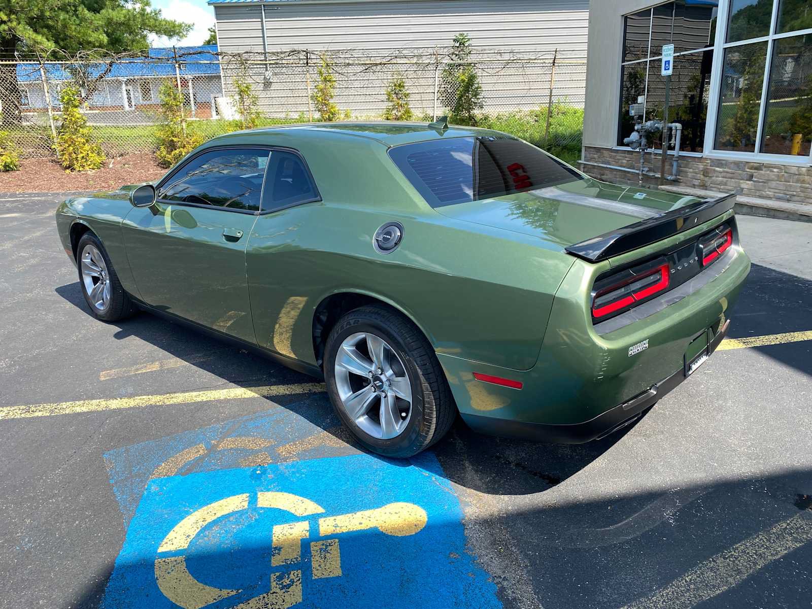 Used 2020 Dodge Challenger SXT w/ Blacktop Package RWD image 3