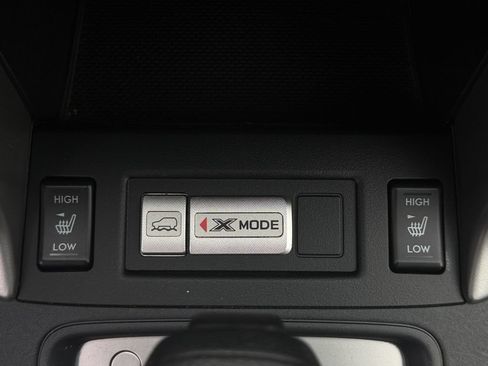 Used 2018 Subaru Forester 2.5i Premium w/ All-Weather Package AWD/4WD image 34