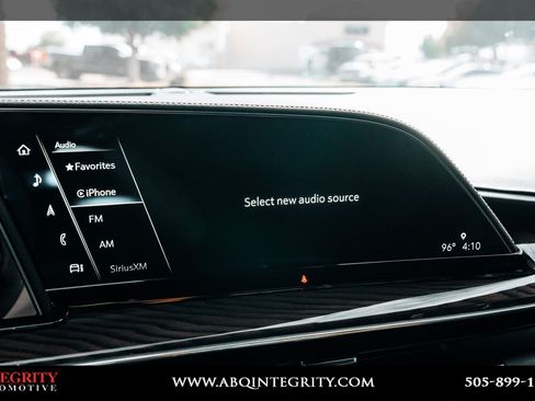 Used 2024 Cadillac Escalade Sport Platinum AWD/4WD image 34
