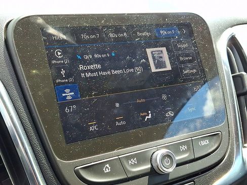 Used 2024 Chevrolet Equinox LT FWD image 16