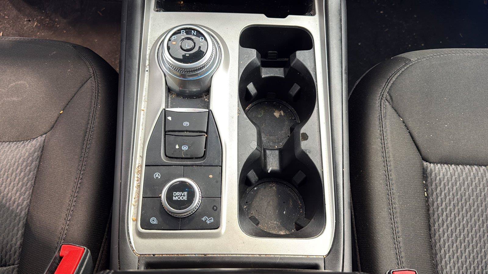 Used 2023 Ford Explorer XLT AWD/4WD image 22