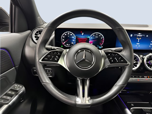 Used 2026 Mercedes-Benz GLA 250 4MATIC image 23