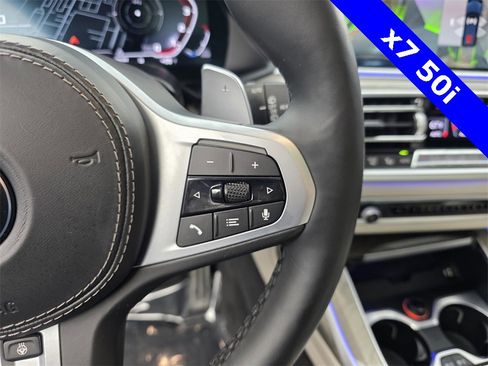 Used 2022 BMW X7 M50i w/ Dynamic Handling Package image 22