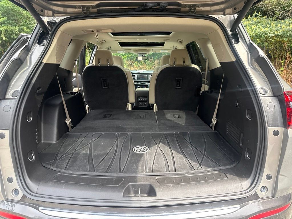 Used 2018 Buick Enclave Premium w/ Experience Buick Package AWD/4WD image 12