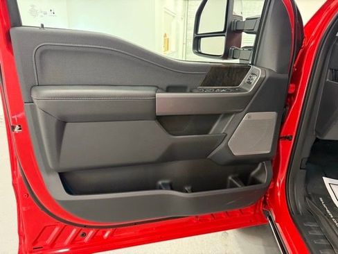 New 2026 Ford F250 Lariat w/ Chrome Package image 14