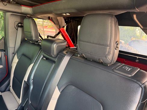 Used 2023 Ford Bronco Wildtrak AWD/4WD image 27