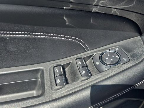 Used 2022 Ford Edge Titanium image 20