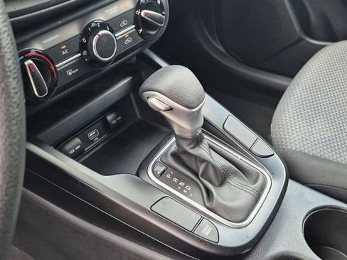 Used 2022 Kia Soul LX FWD image 20