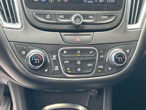 Used 2022 Chevrolet Malibu Premier FWD image 13